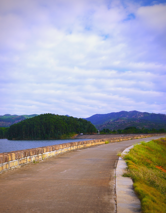 漳浦县探秘:眉力水库与白鹭森林公园的天然美景