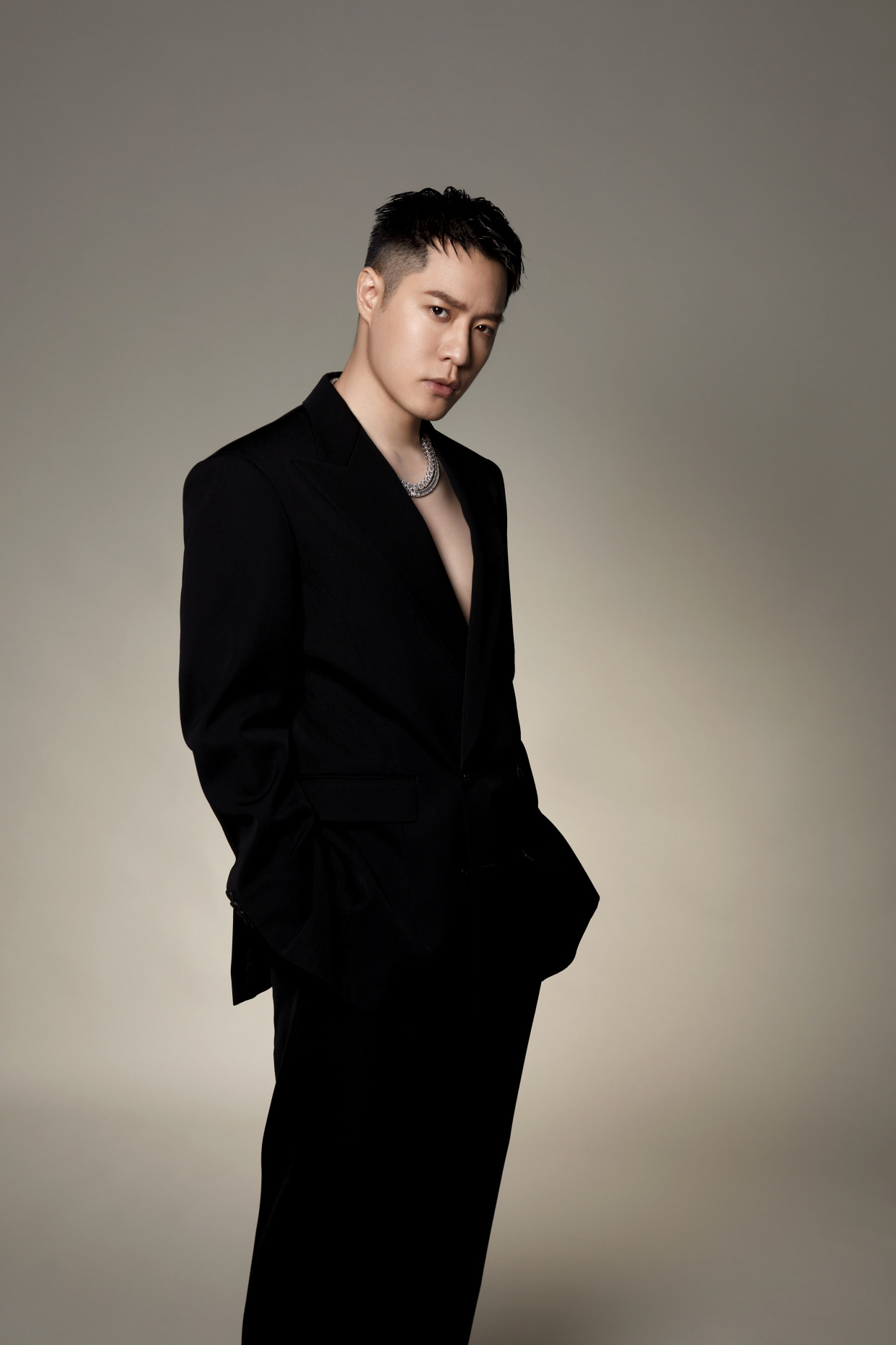 周汤豪担任《大嘻哈2》总决赛表演嘉宾 背负华语嘻哈潮流指标