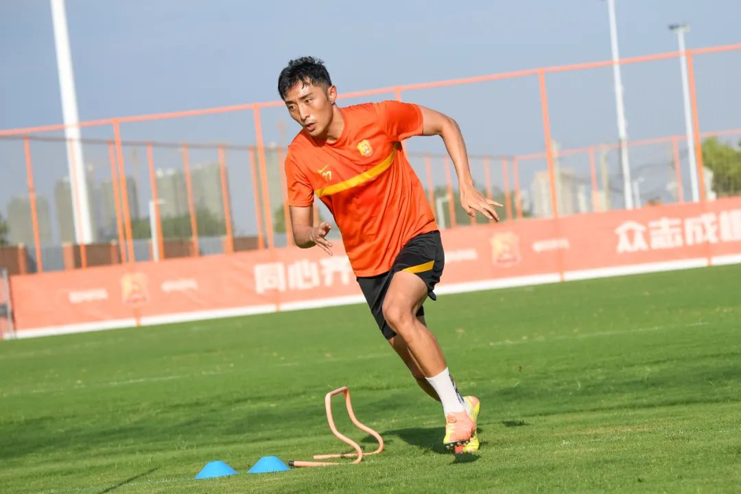 祝福丨罗毅,杨博宇,生日快乐!