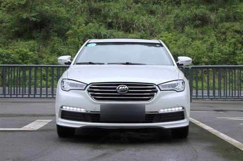 什么车的标志是三个i