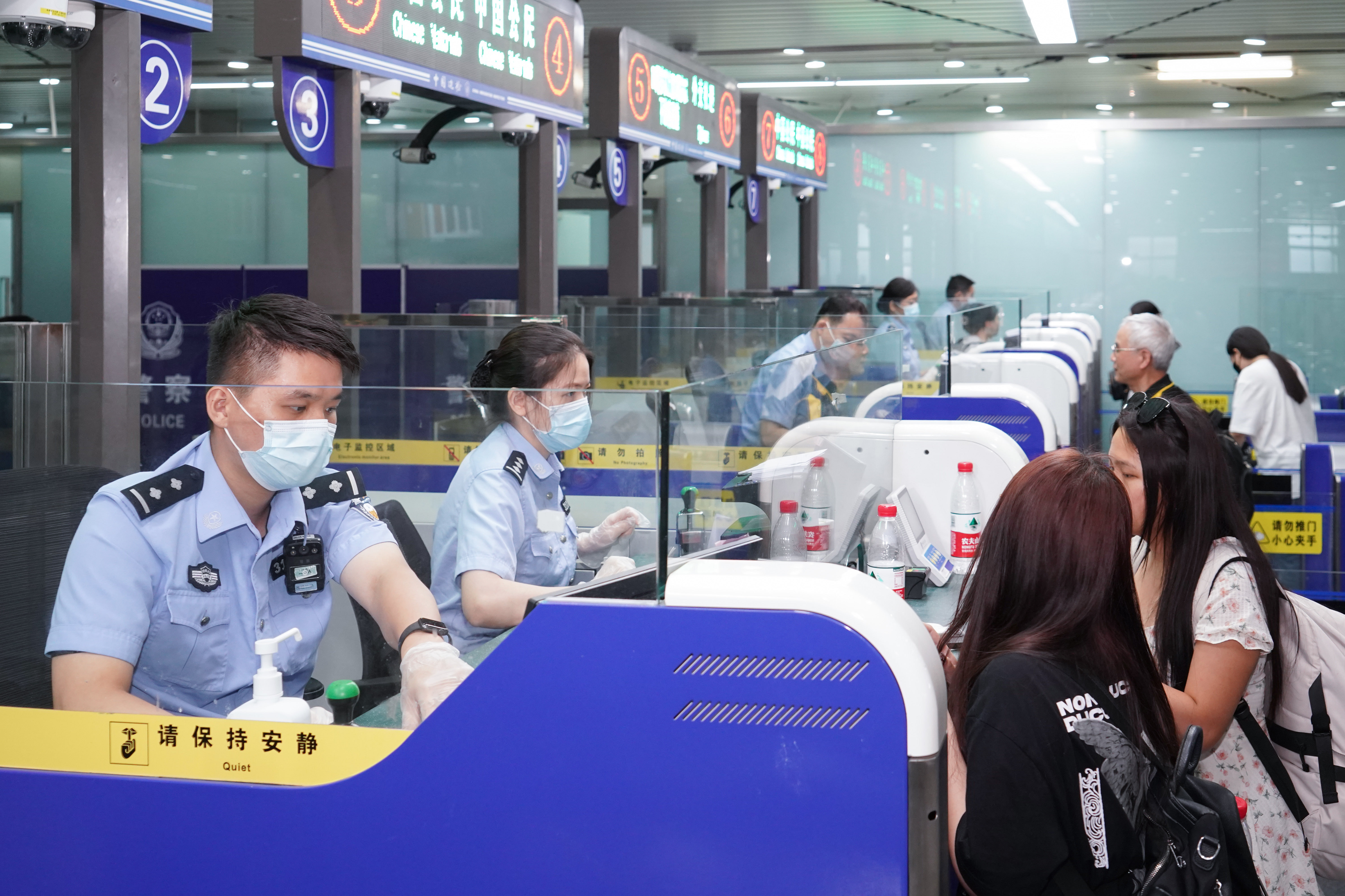 比增1800万人次,珠海边检总站所辖口岸上半年迎客7300万人次