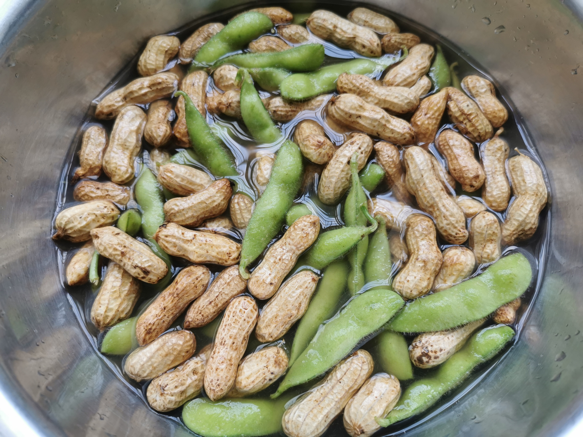 煮花生毛豆学会3个小技巧,毛豆颜色翠绿,咸香入味,完胜大排档