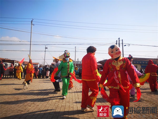 阳信县水落坡镇欢天喜地扭秧歌 民俗文化喜传承