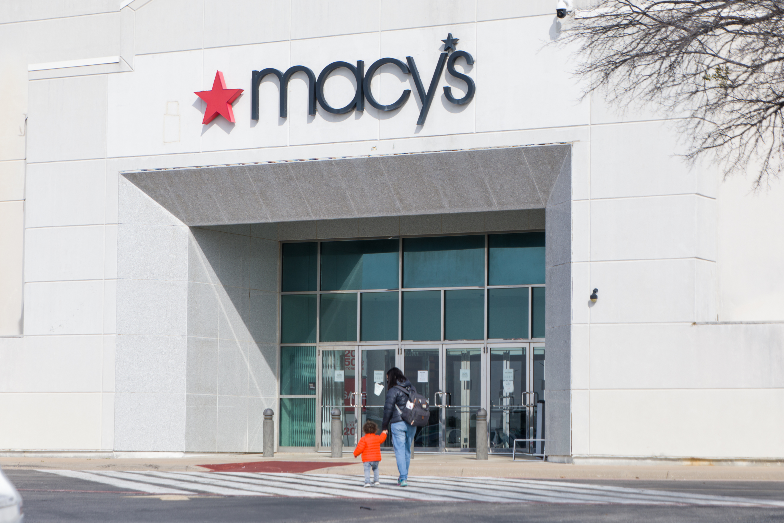 美国梅西百货计划今年关闭45家门店