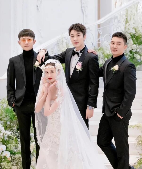 张一山惊喜伴郎杨紫大婚!奢华浪漫婚礼揭秘!