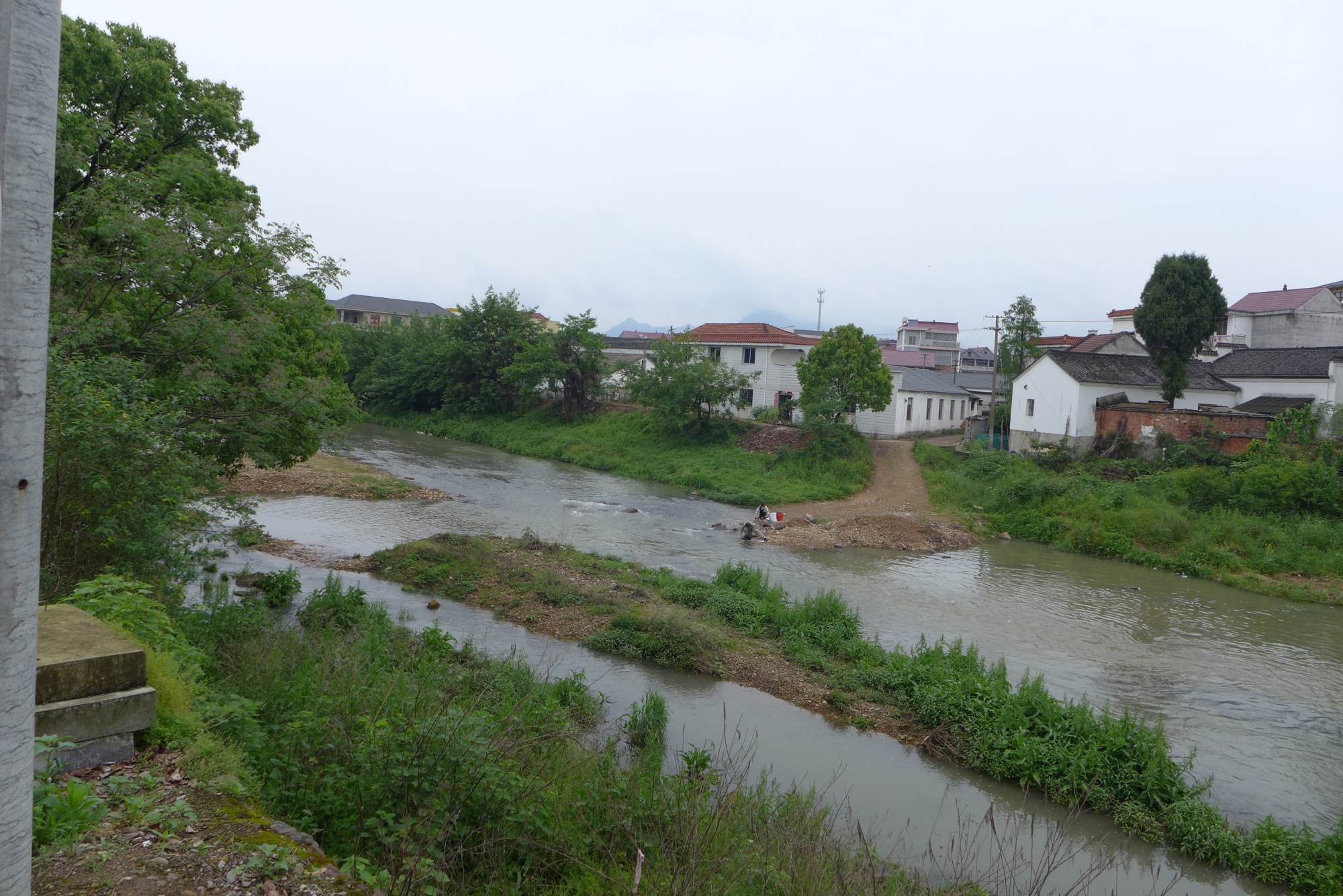 甘溪行政村:溪水如甘露 生活比蜜甜