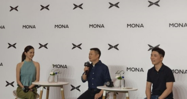 被副驾大笑表情包整怕 何小鹏：不敢再带欧阳娜娜一起开车