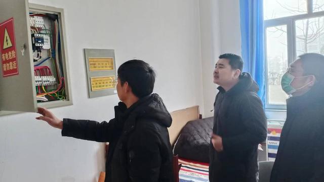 桃村中学开展"安全隐患排查"确保校园安全