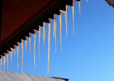 美文散文 屋檐上的冰凌