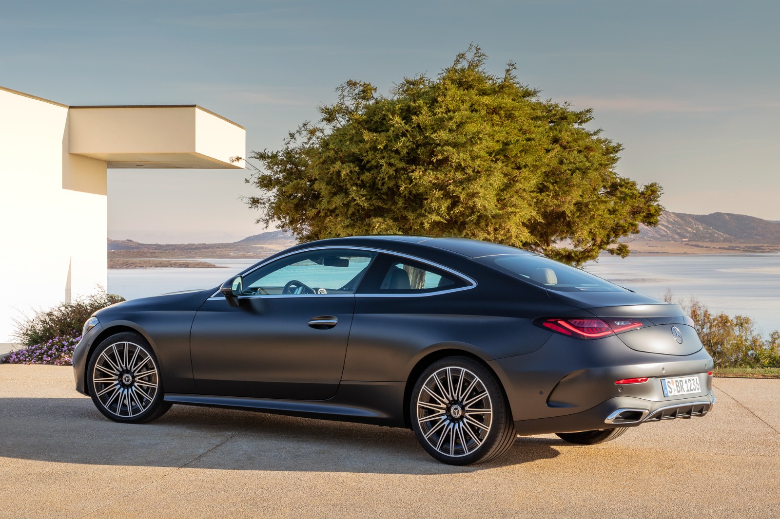 奔驰cle轿跑车/敞篷车正式发布 优雅身姿魅力难当