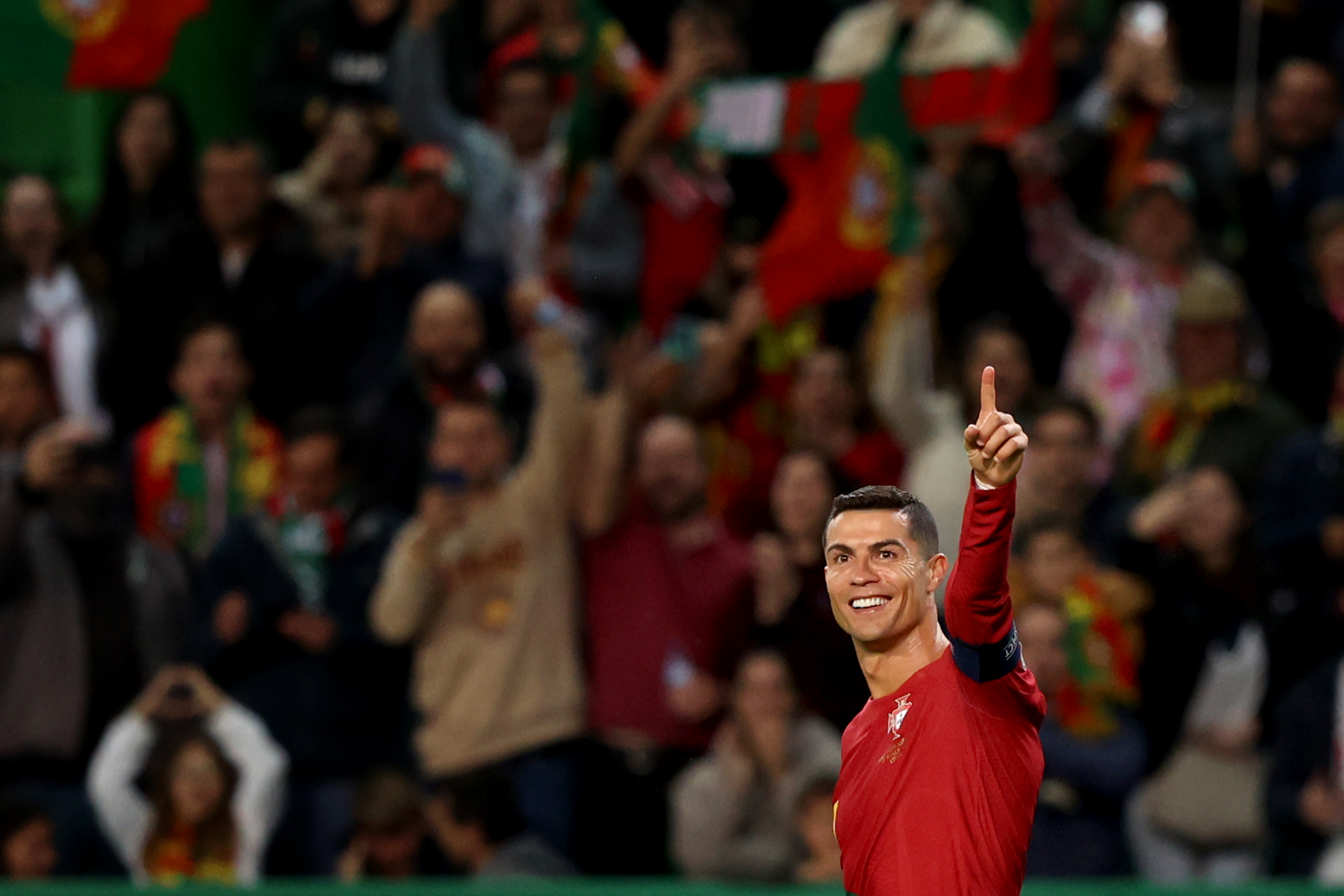 c罗:和梅西的竞争已是过去时