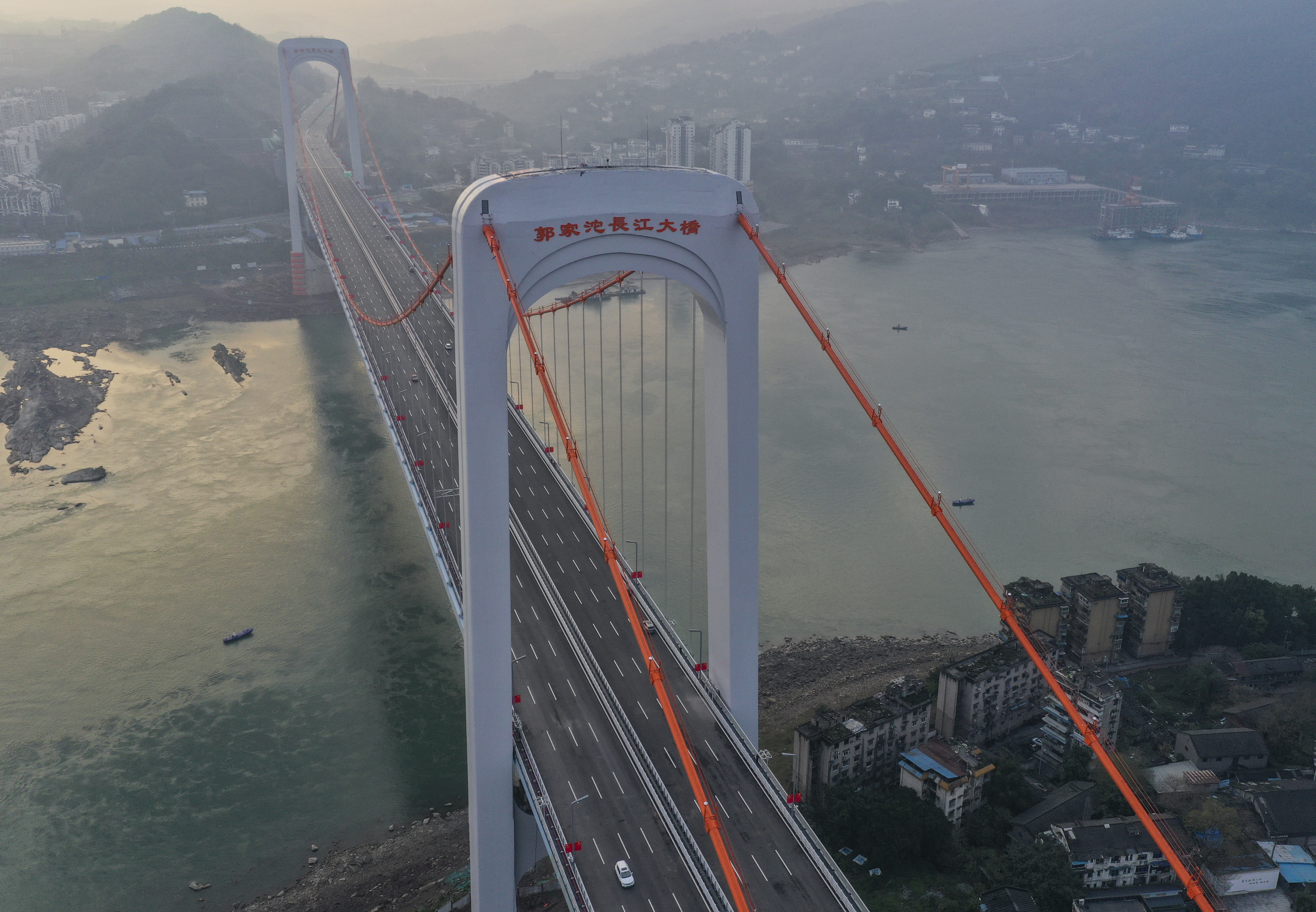 重庆郭家沱长江大桥正式通车