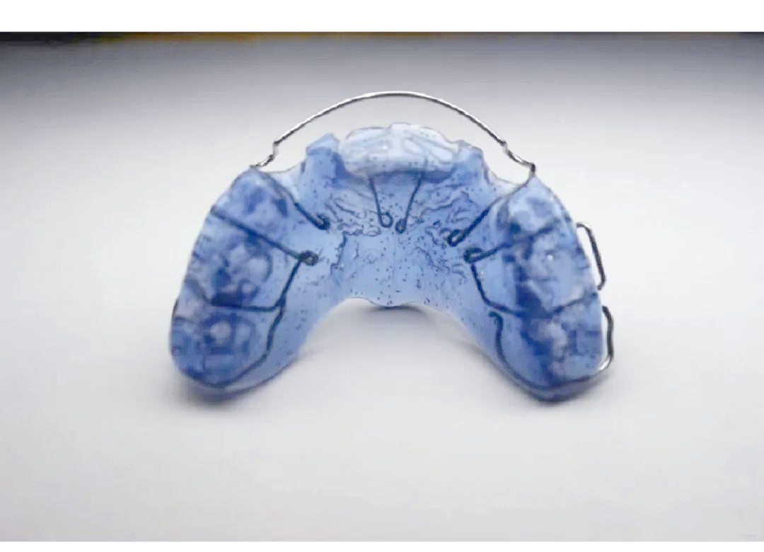 正畸活动矫治器相关的多种图谱与信息