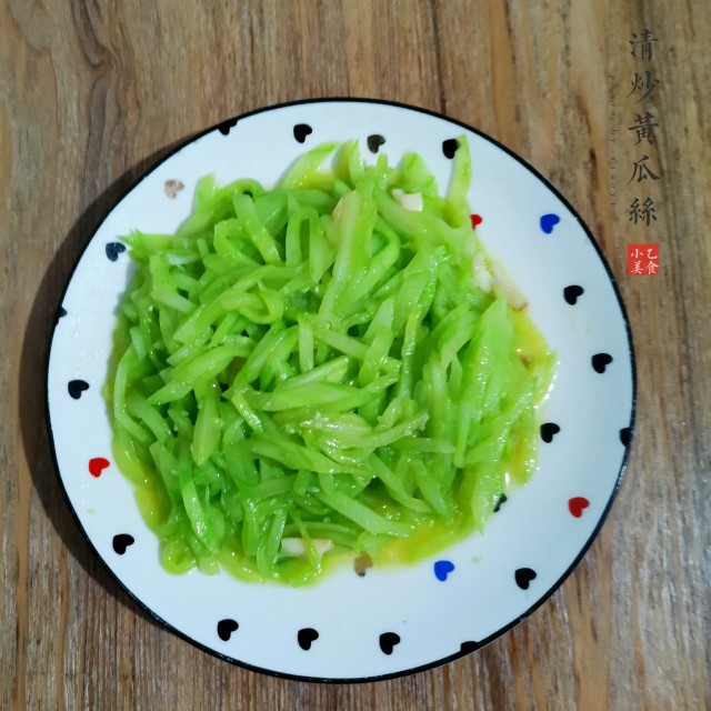 清炒黄瓜丝,简单快手,清香味美