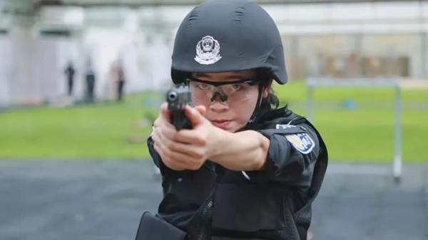 武汉女特警:铁血柔情书丹心