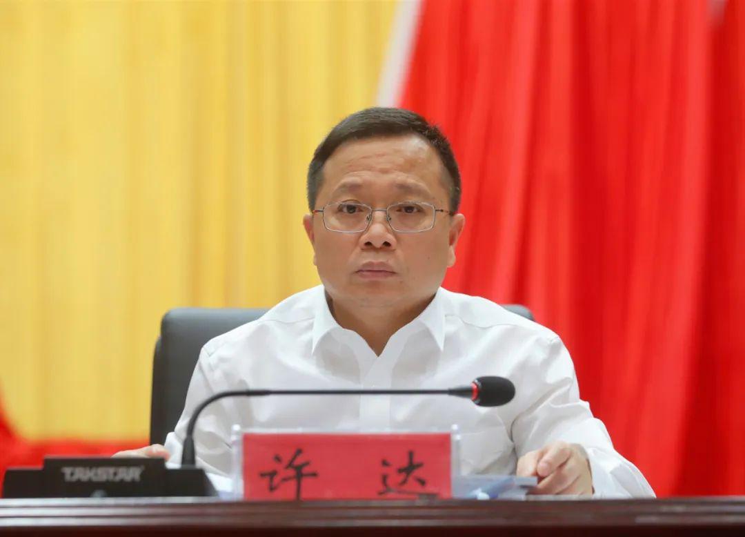 胡果雄:解放思想改进作风全力推进项目建设