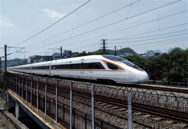 郑州-信阳-武汉旅游计次票业务今日起开通：9天内不限时间、车次乘坐
