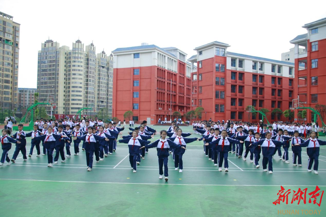 蔄山小学图片