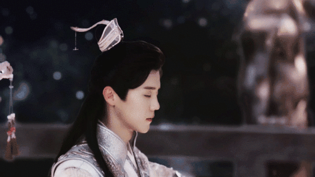 我们的长生果子又被舆论推到大众面前,不少人认为鹿晗饰演的陈长生