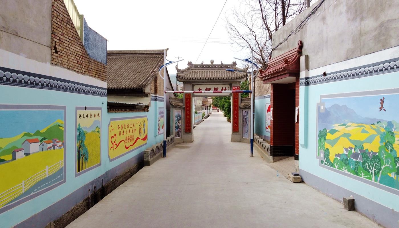 文艺汇演助兴 洛门魅力飞扬