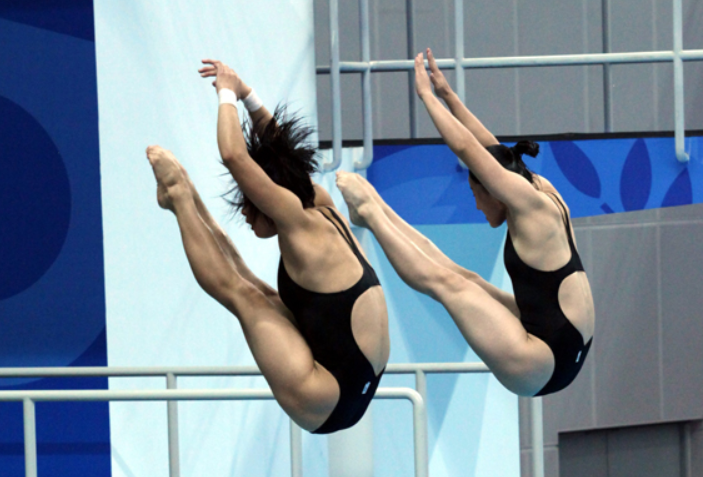 双人跳水的两名运动员技术,风格应该力求一致