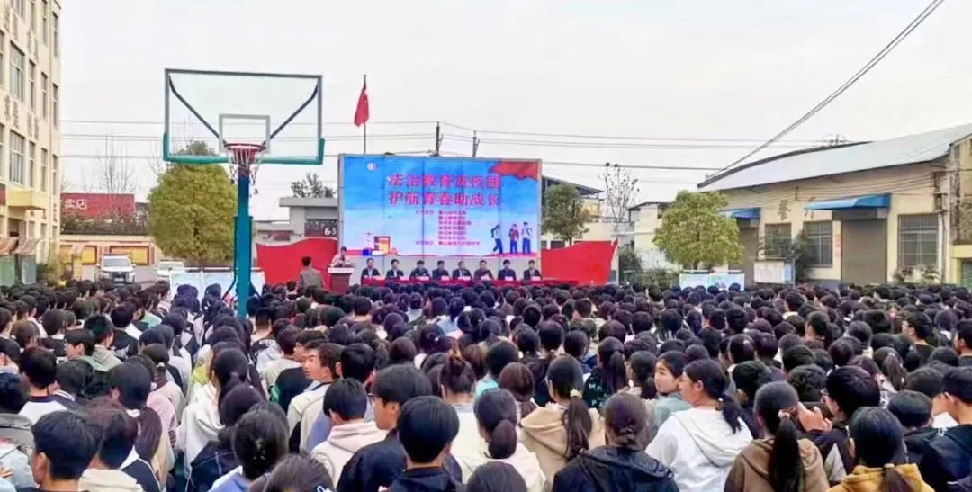 洛阳,平顶山,漯河,周口,驻马店青年普法志愿者开展多形式普法活动