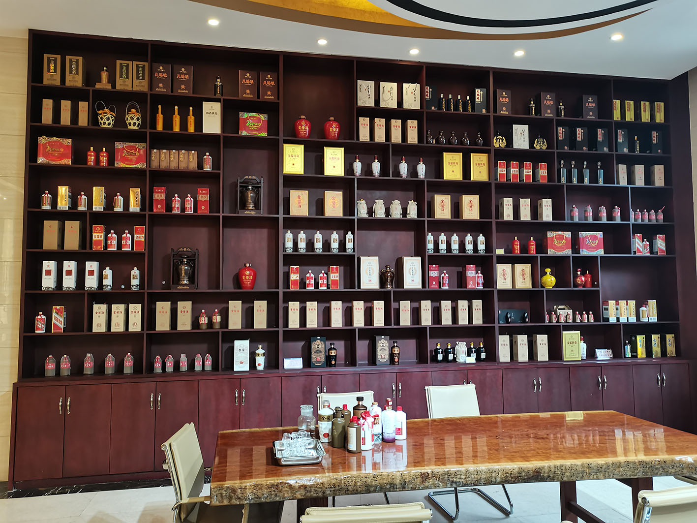 金酱酒业丨铂金尚酱酱香酒