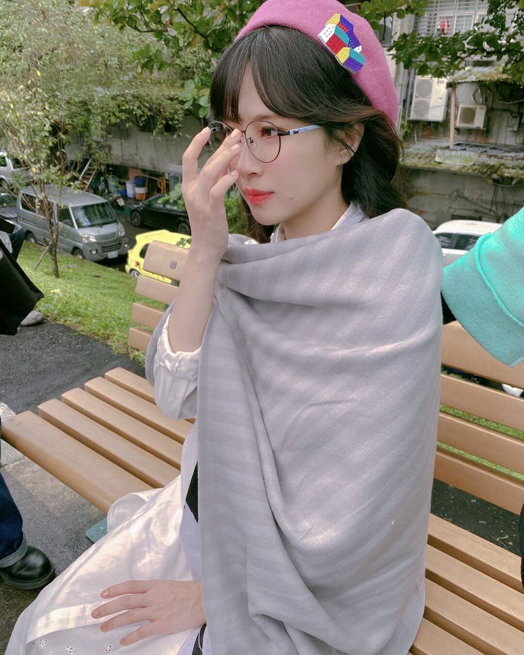 邓福如爆「怀孕」卸货倒数!狂推工作神隐,经纪人:还不能破梗