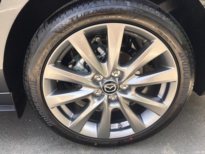 马自达3 昂克赛拉 2022款 轮胎是什么型号?