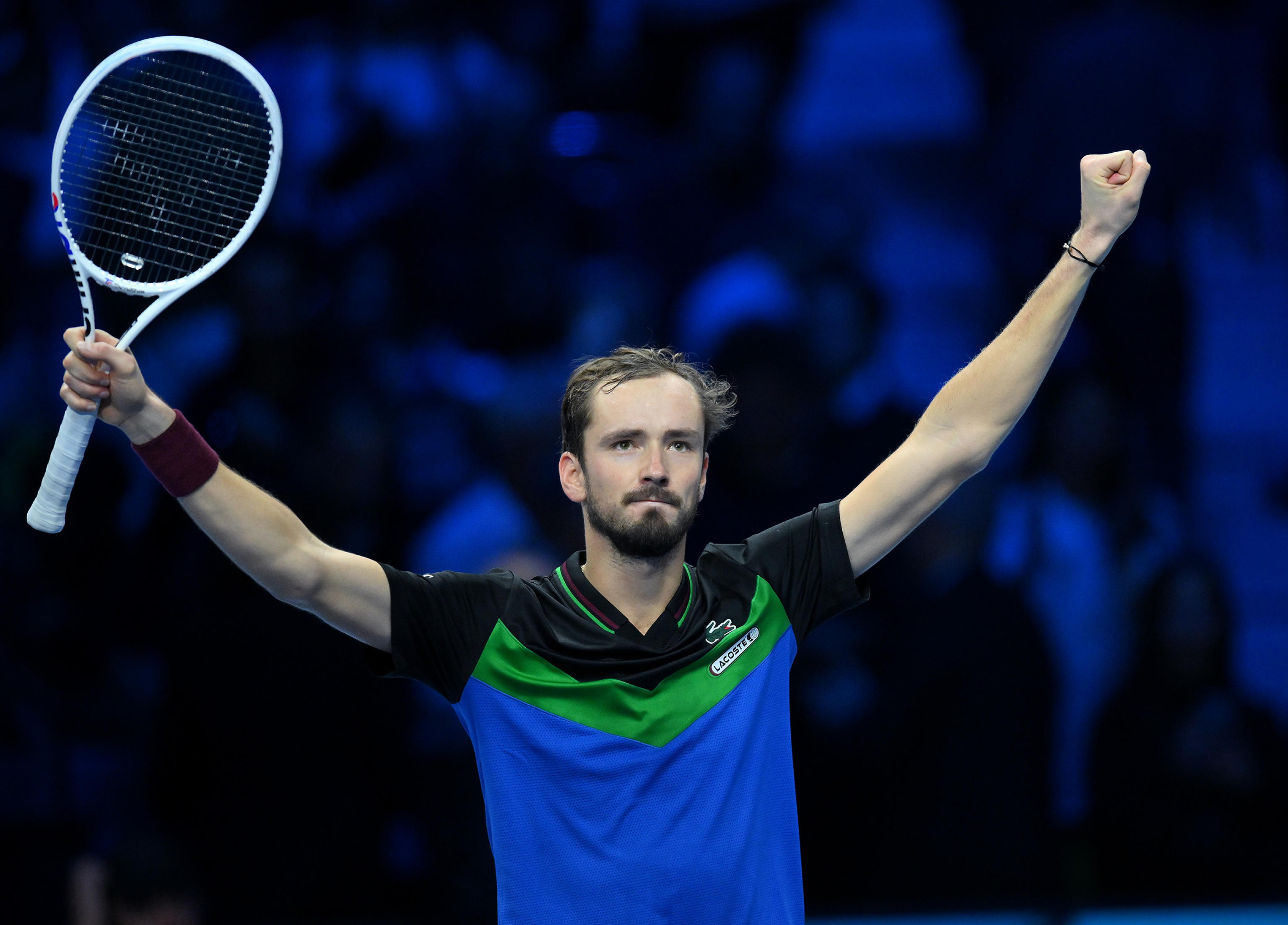 网球——atp总决赛小组赛:梅德韦杰夫胜兹维列夫