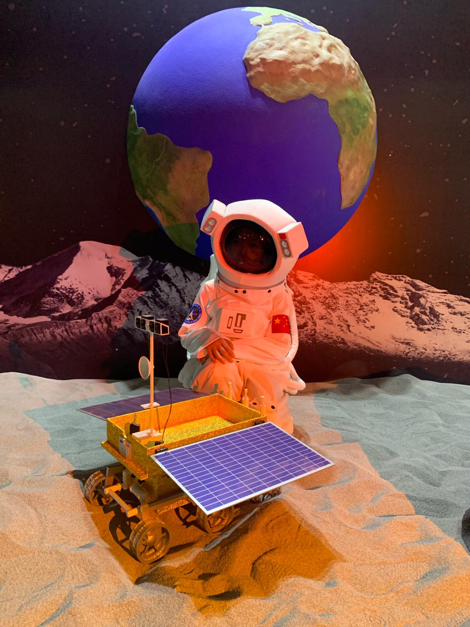 飞出地球村,太空漫步航天科技艺术展长沙站开幕