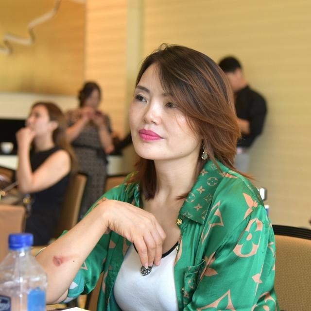 津荟口腔常小燕出席新湖财富"纵览经济形势 评鉴海外资配置"讲座