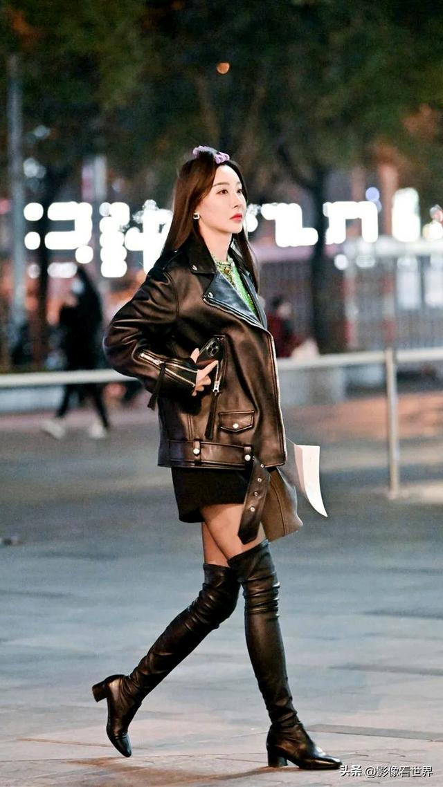 身段匀称的美女更适合搭配过膝长筒靴,美丽显瘦还保暖