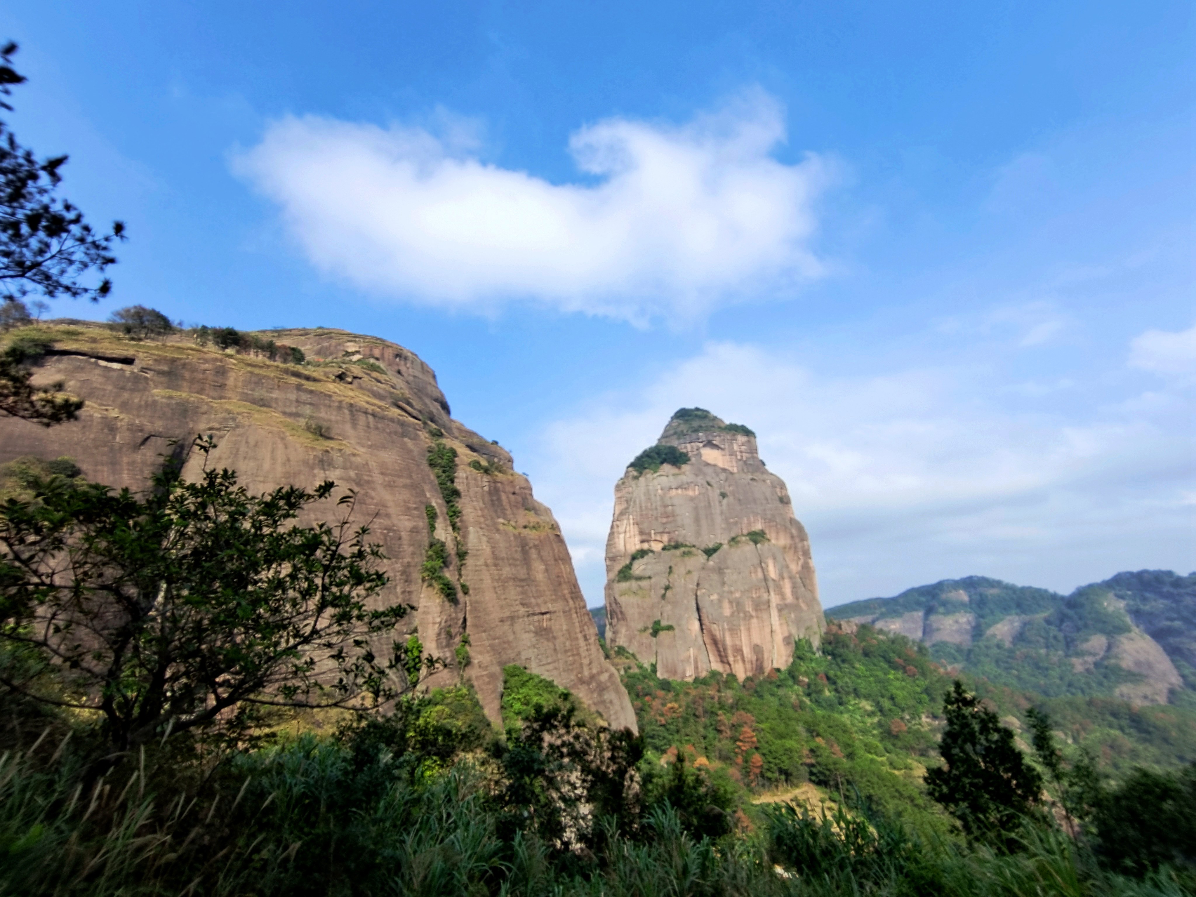 桂平贵港白石山图片