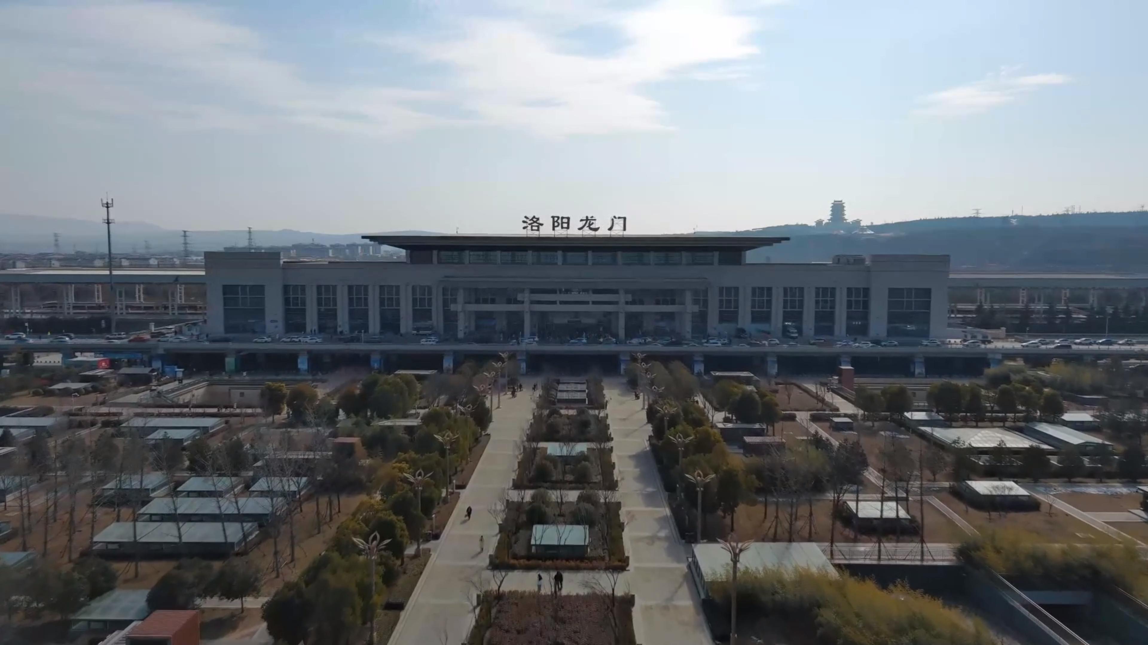 河南洛阳:非遗进站 开启春运温暖回家路