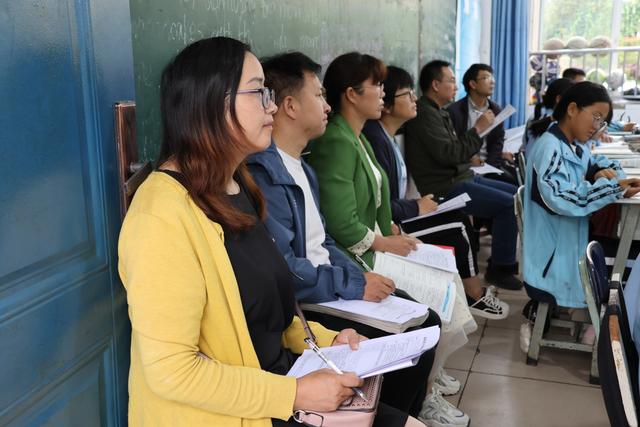 富源县第六中学召开教师教学技能竞赛初赛活动