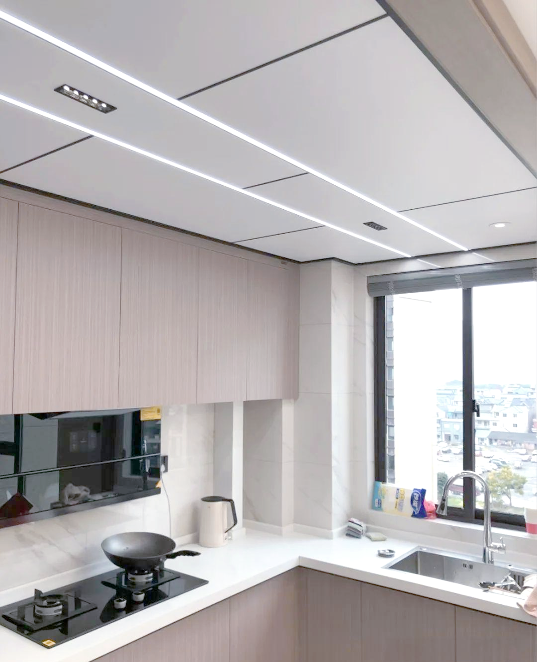 厨房蜂窝大板吊顶装修预算解析