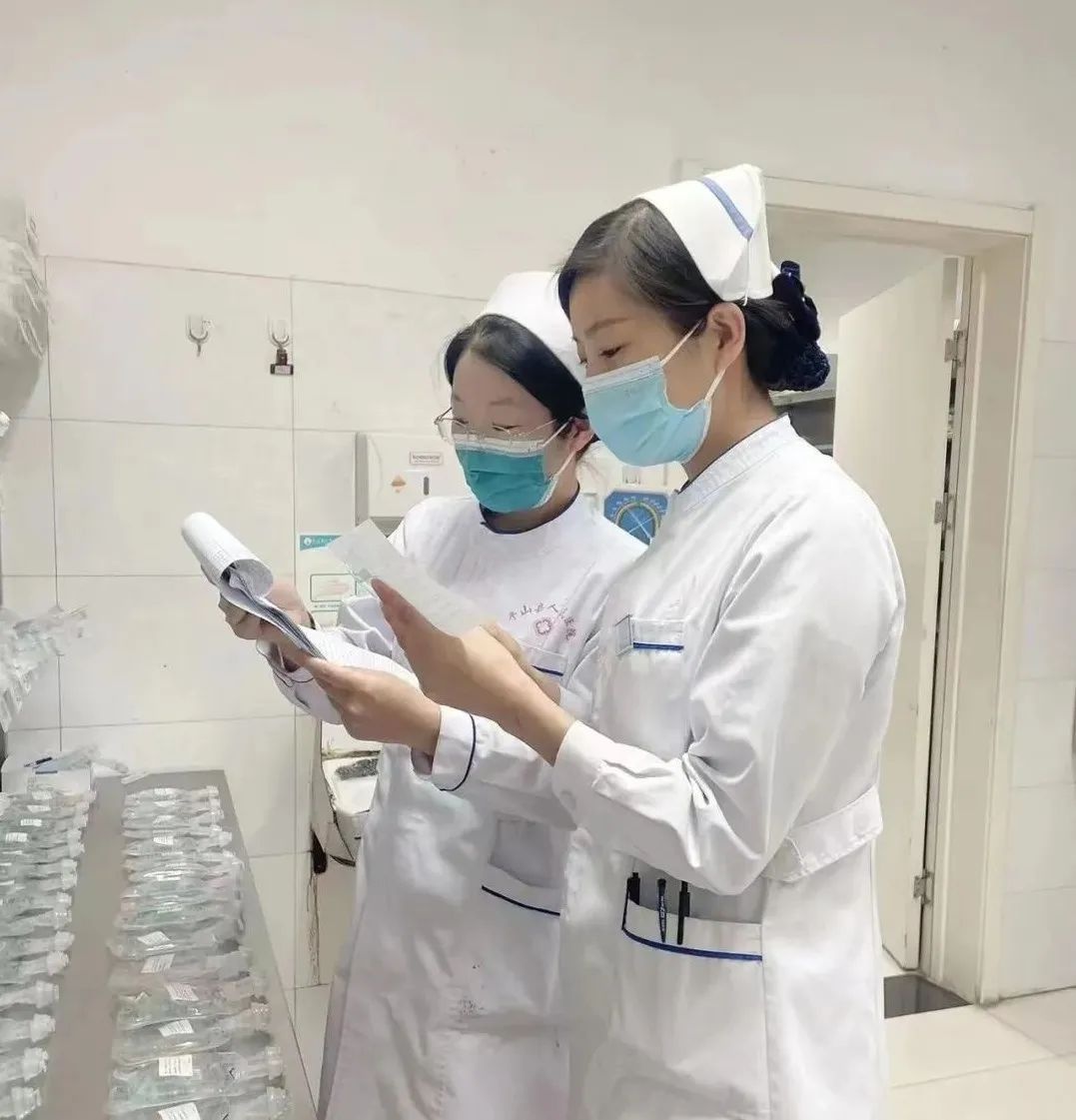 五一假期我在岗|平山县人民医院白衣战士用行动诠释劳动之美