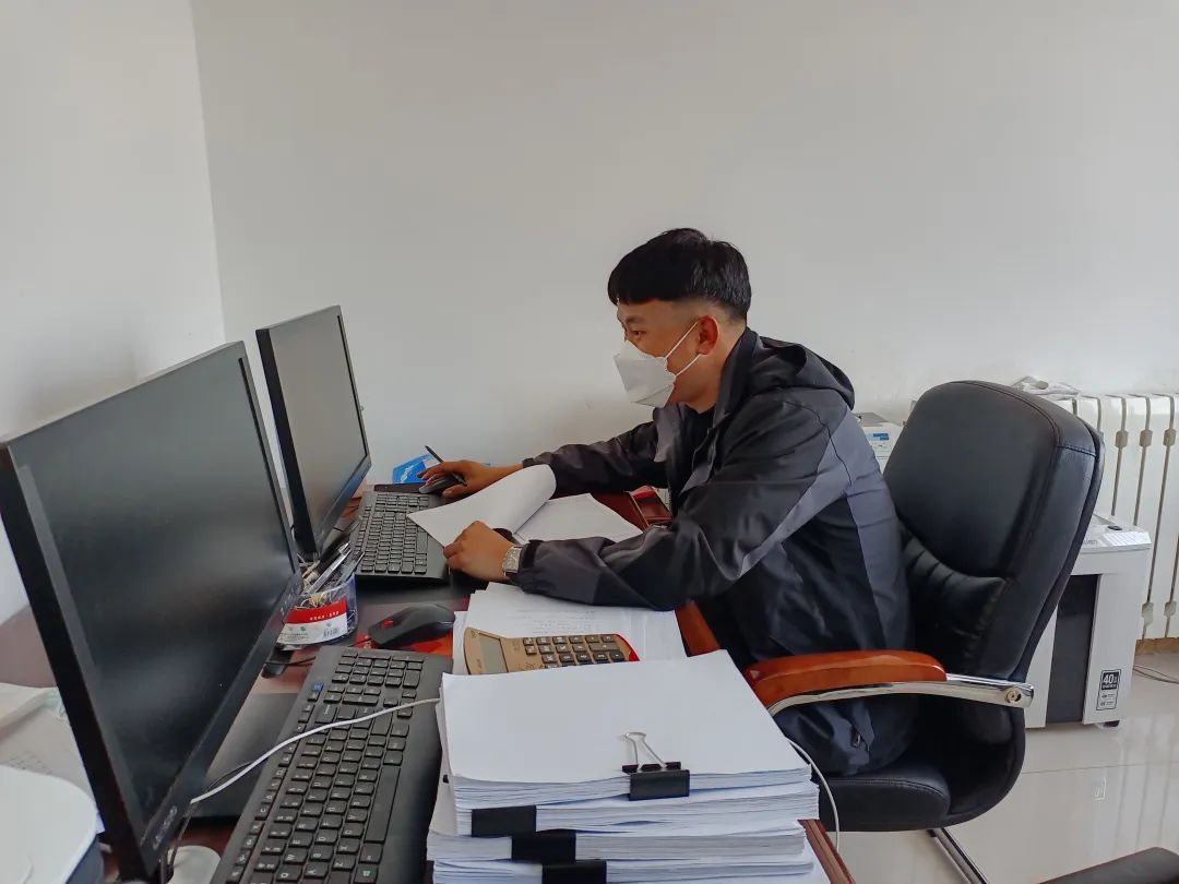 「争做北疆好网民」卢宏伟:甘做一颗默默无闻的"螺丝钉"