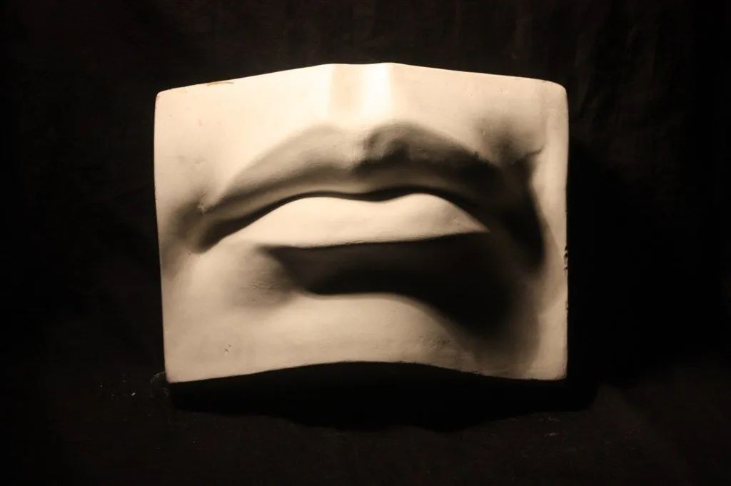 干货|手把手教会你素描石膏像之嘴巴的刻画