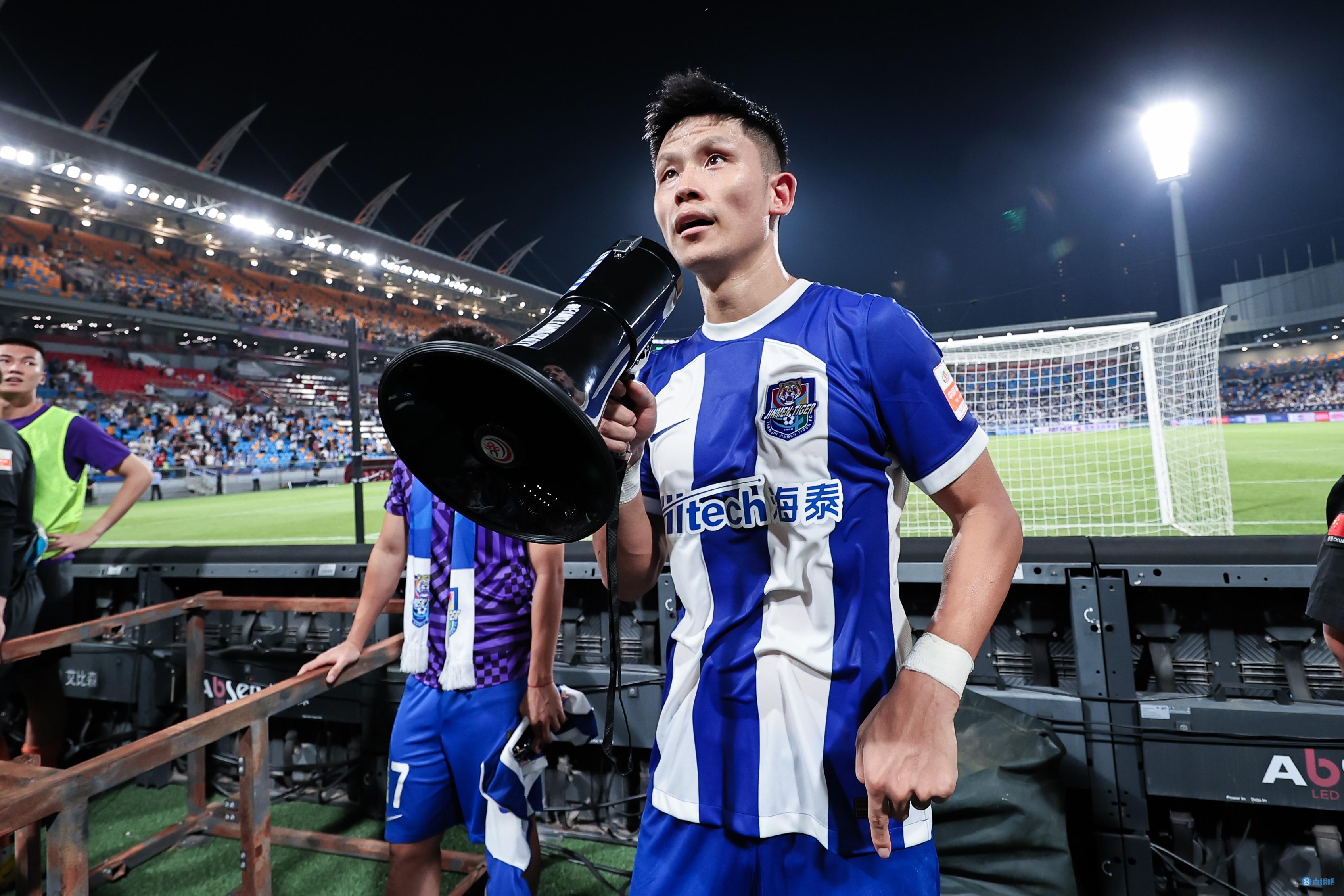 于洋:北京球迷还把我当成家人我也一样,任何队都有困难的时候