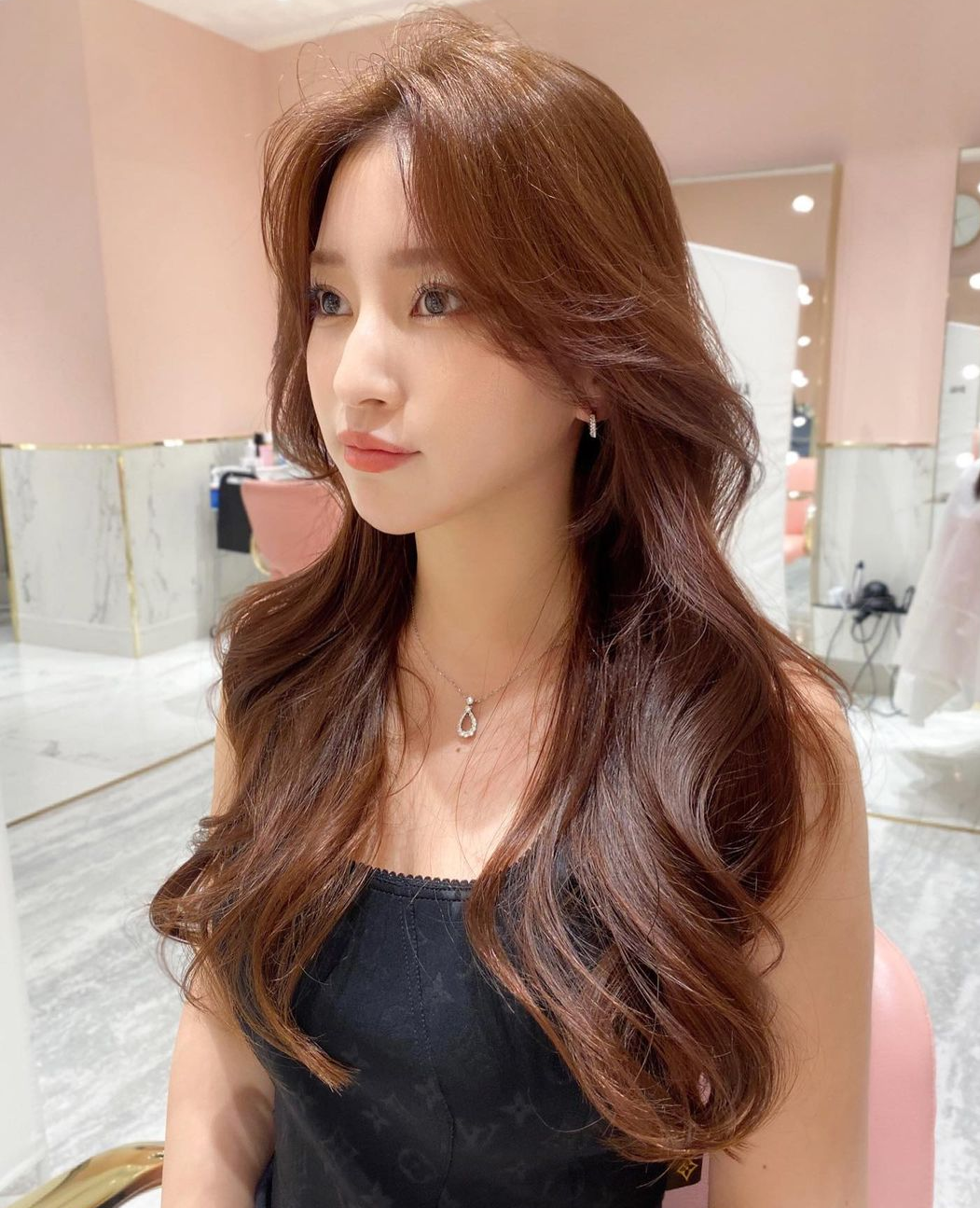甜美温柔小姐姐卷发