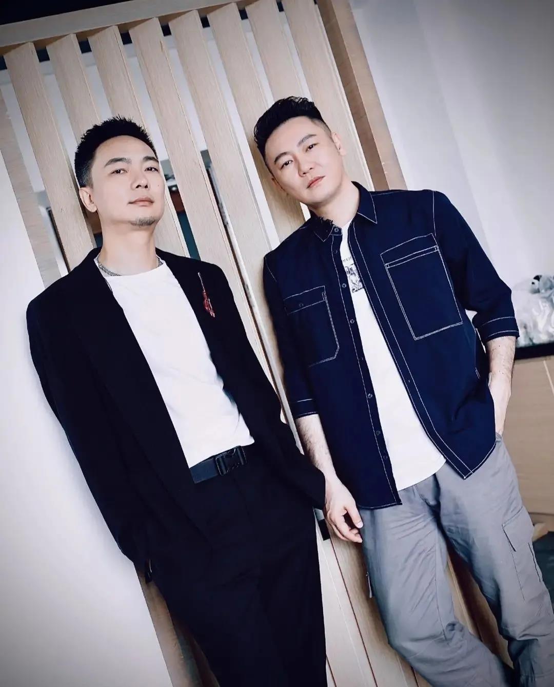 "哥哥们"火爆背后,是他在时代的沉浮里"披荆斩棘"