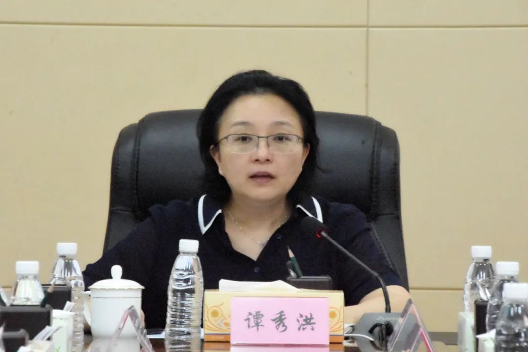 谭秀洪调研督导银海战区服务企业攻坚工作