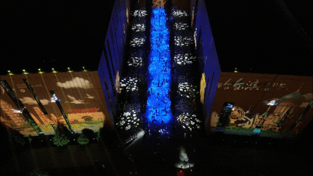 光影秀唤醒城市夜经济数字投影互动捕捉立体叠加式灯光演绎