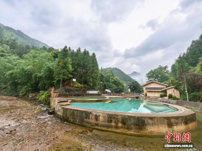 从集体经济“空壳村”到网红景点 广西山区民族村寨实现美丽蝶变 - 图2