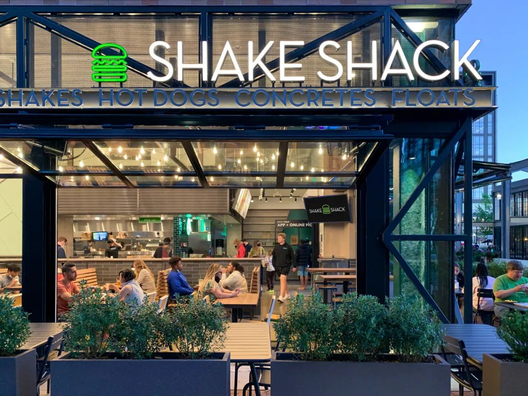 知名汉堡品牌shake shack餐厅设计