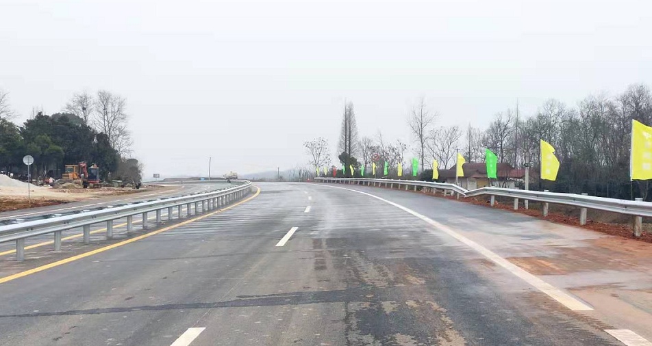 断点攻坚!207国道改建工程"只争朝夕"