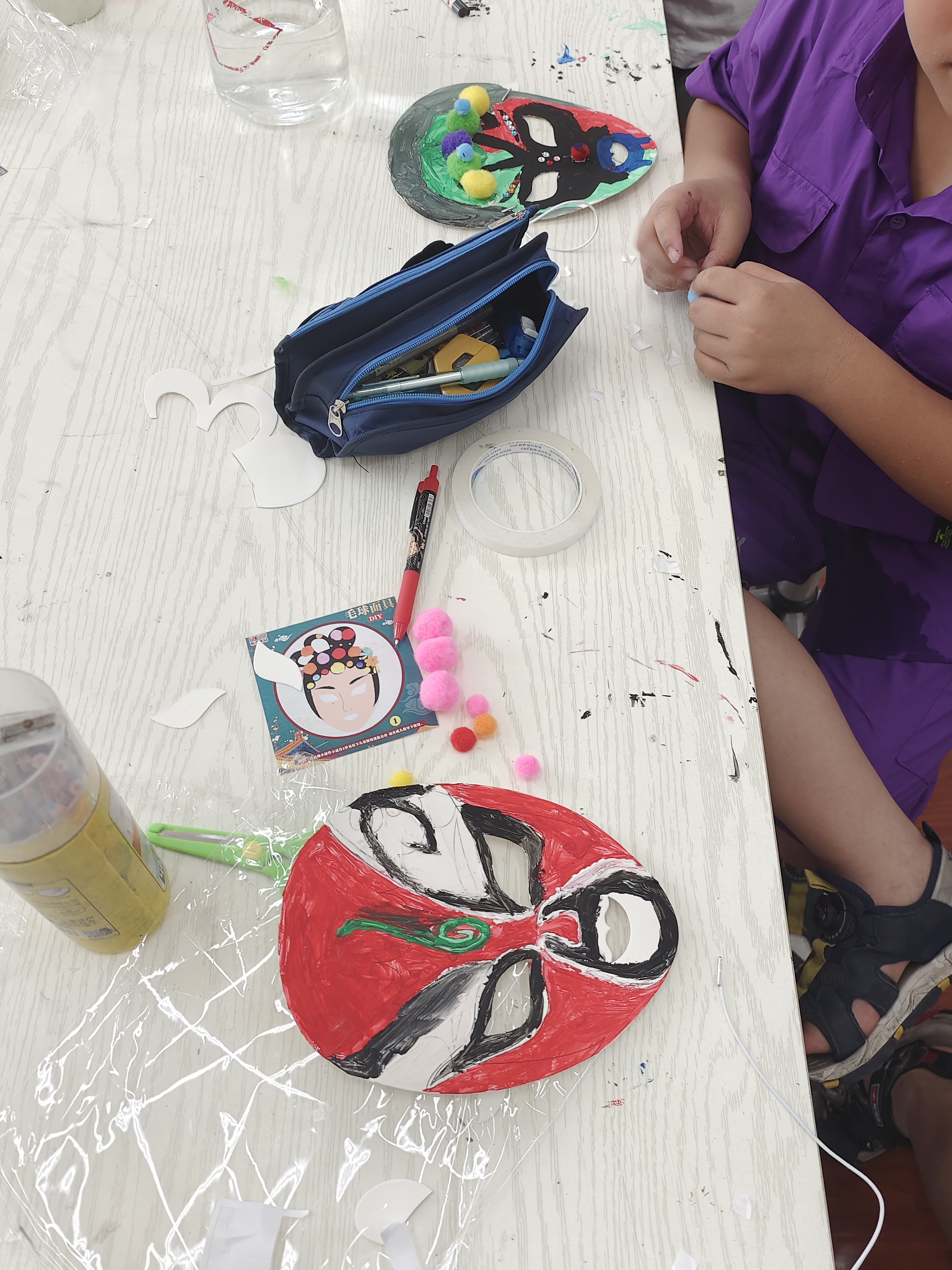 "笔墨横资,轩邈成峰"温岭横峰小学实践队美术课:川剧变脸