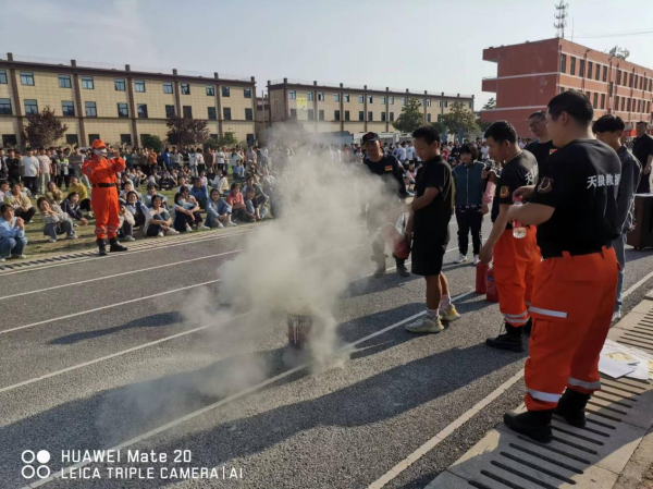 临泉县韦寨镇中心学校开展防震减灾演练